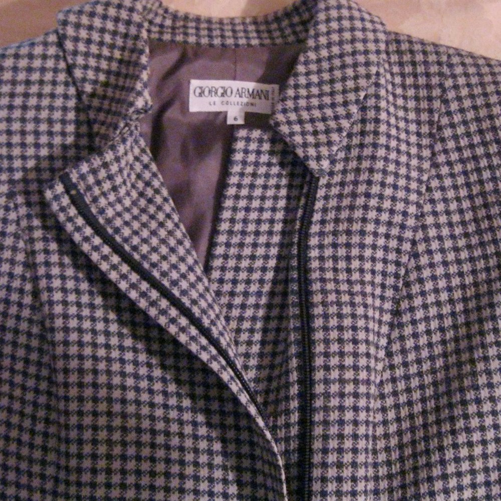 "VINTAGE GIORGIO ARMANI NAVY TWEED LADIES SIZE 6 IN AWESOME COLLECTOR CONDITION